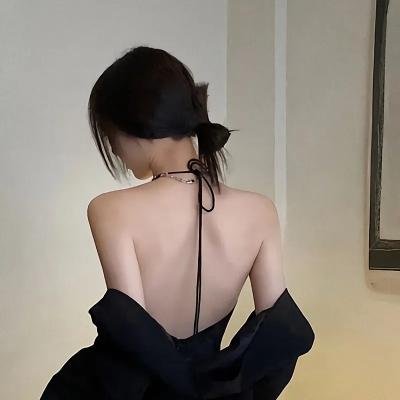 蓝色长袍
